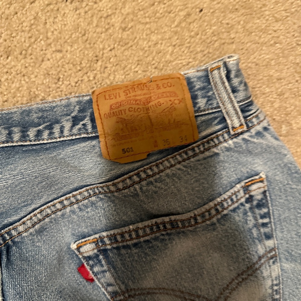 *True 90’s* Levi’s - image 3